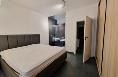 Miete einer geräumigen 3-Zimmer-Wohnung, 80 m², Seeblick, Campus, Constanța, Rumänien